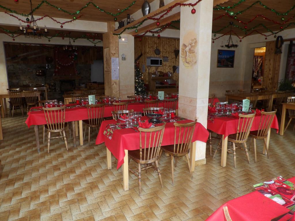Hotel Les Skieurs Bellevaux Екстериор снимка